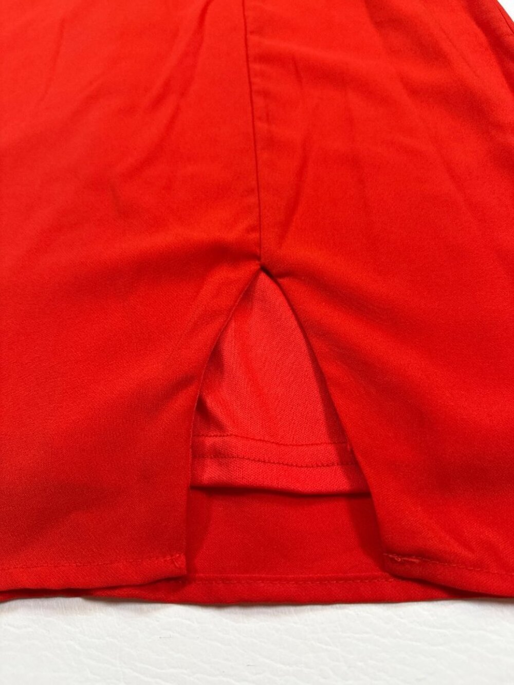 Superdown Harlow Red Midi Dress Medium With Plunging Neckline & Ruffle (NN526) - Picture 8 of 9